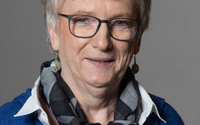 Gemein­de­re­fe­ren­tin Mar­ti­na Schnei­der — 30 Jah­re in Sie­gen tätig